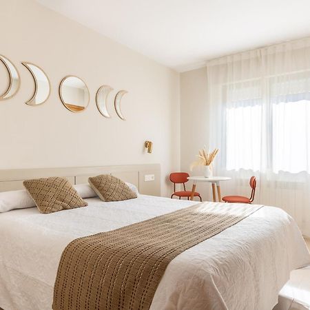 Torrecilla en Cameros Hostal Lobrega מראה חיצוני תמונה