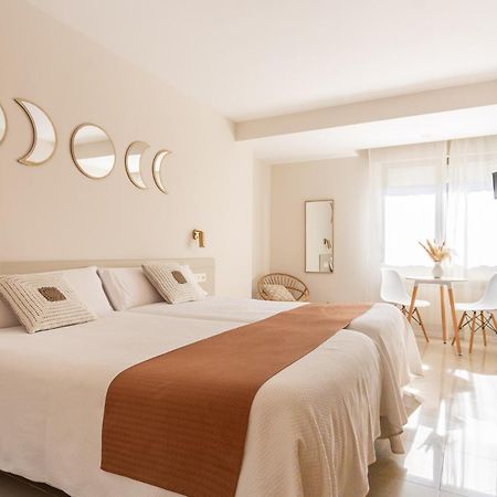 Torrecilla en Cameros Hostal Lobrega מראה חיצוני תמונה