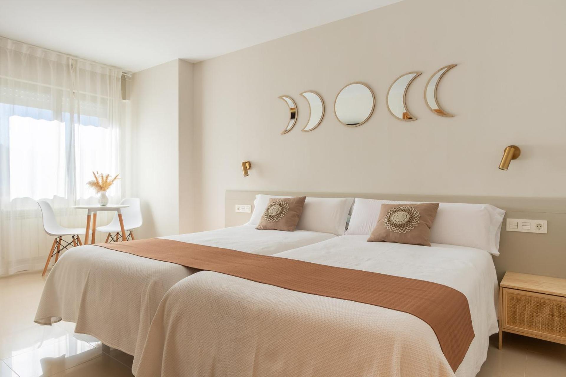 Torrecilla en Cameros Hostal Lobrega מראה חיצוני תמונה