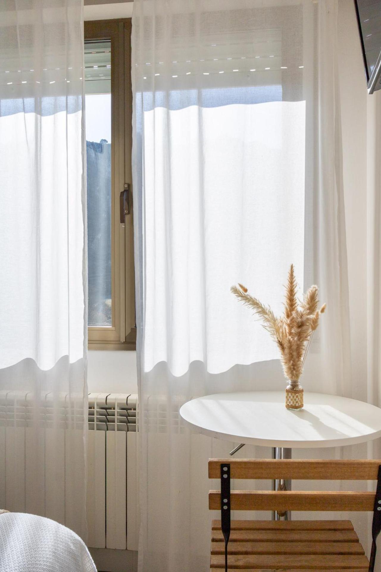 Torrecilla en Cameros Hostal Lobrega מראה חיצוני תמונה
