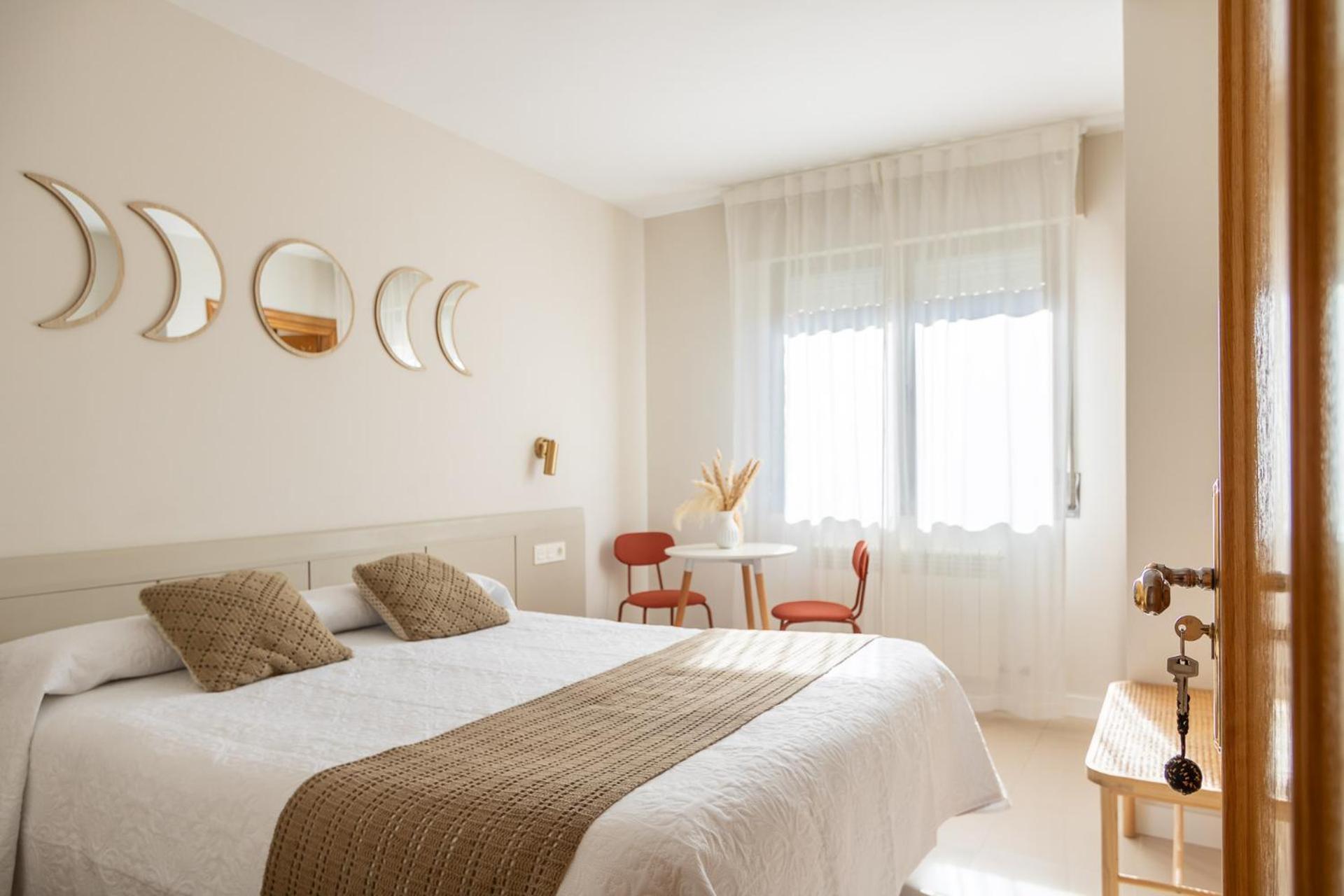Torrecilla en Cameros Hostal Lobrega מראה חיצוני תמונה