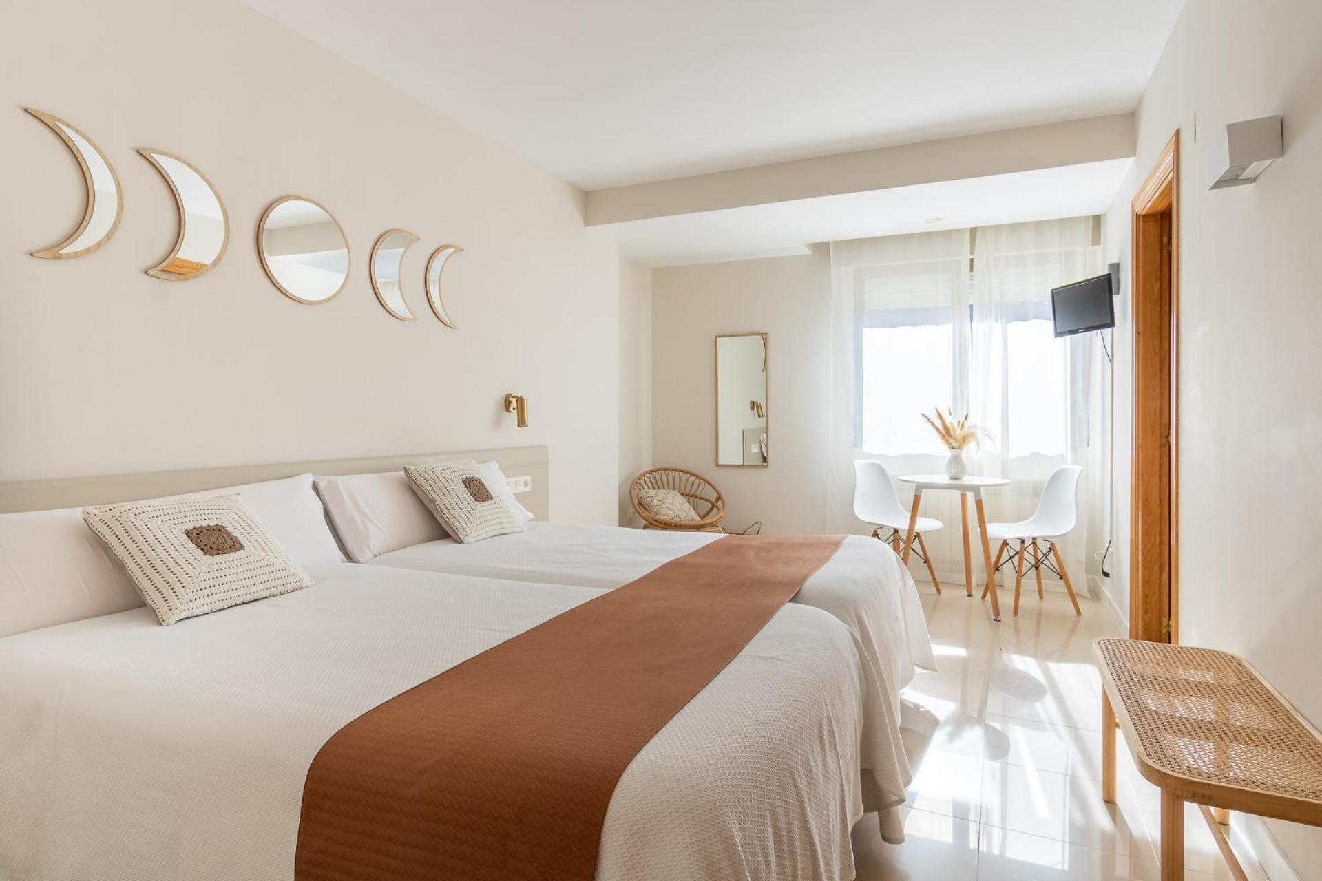 Torrecilla en Cameros Hostal Lobrega מראה חיצוני תמונה