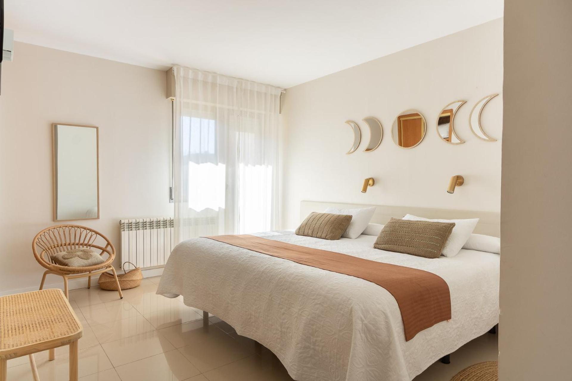 Torrecilla en Cameros Hostal Lobrega מראה חיצוני תמונה