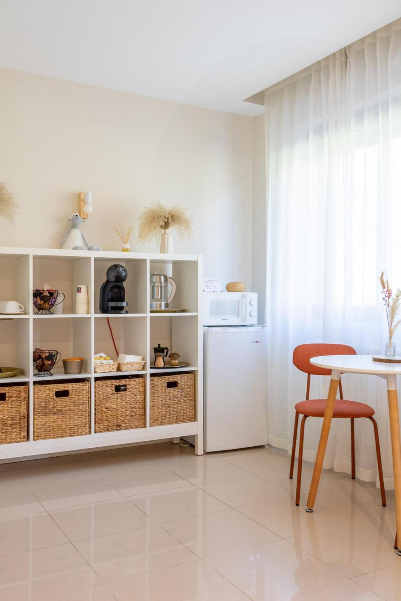Torrecilla en Cameros Hostal Lobrega מראה חיצוני תמונה